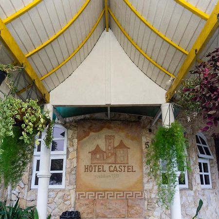 Canoas Hotel Castel Екстериор снимка