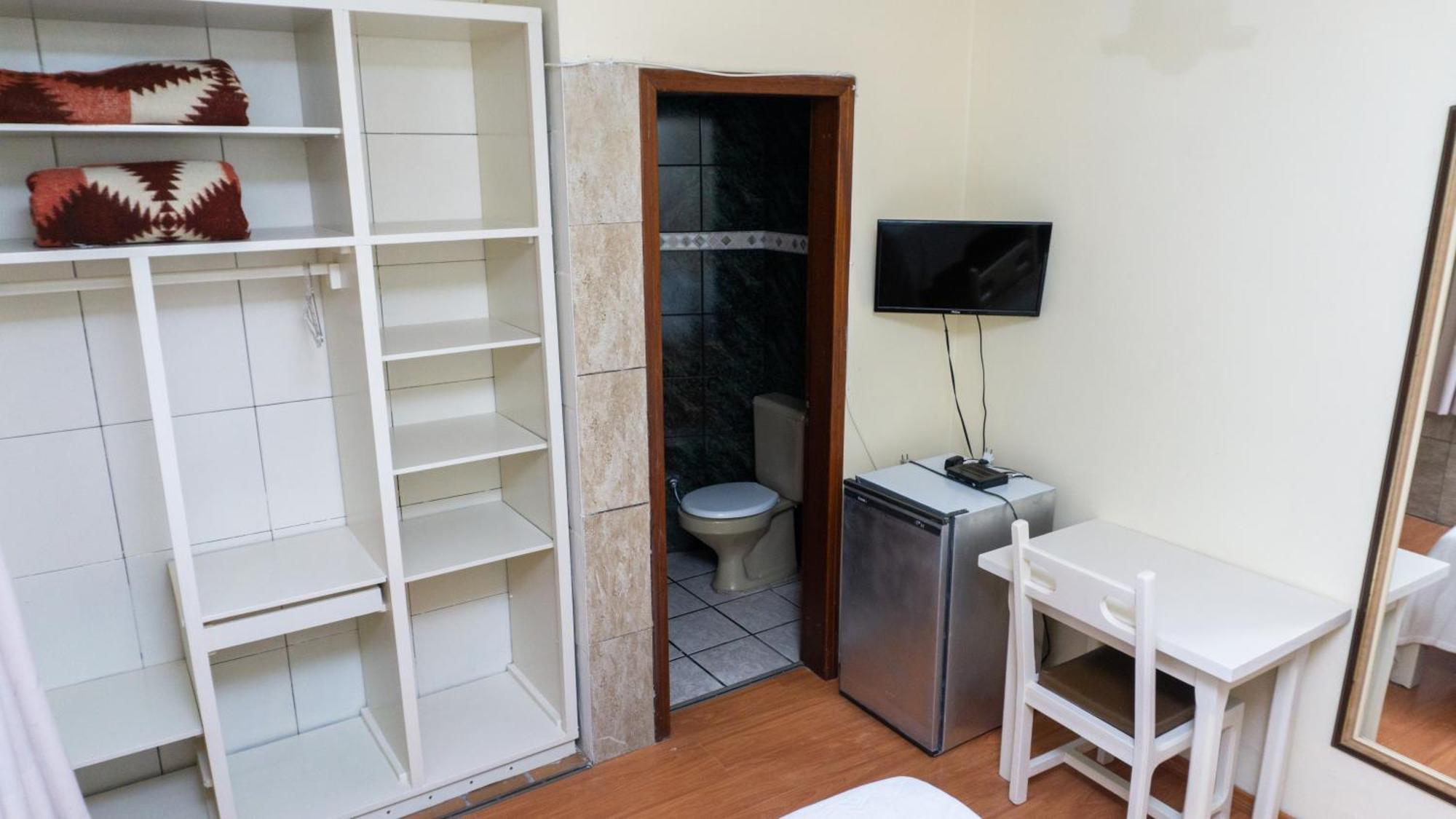 Canoas Hotel Castel Екстериор снимка