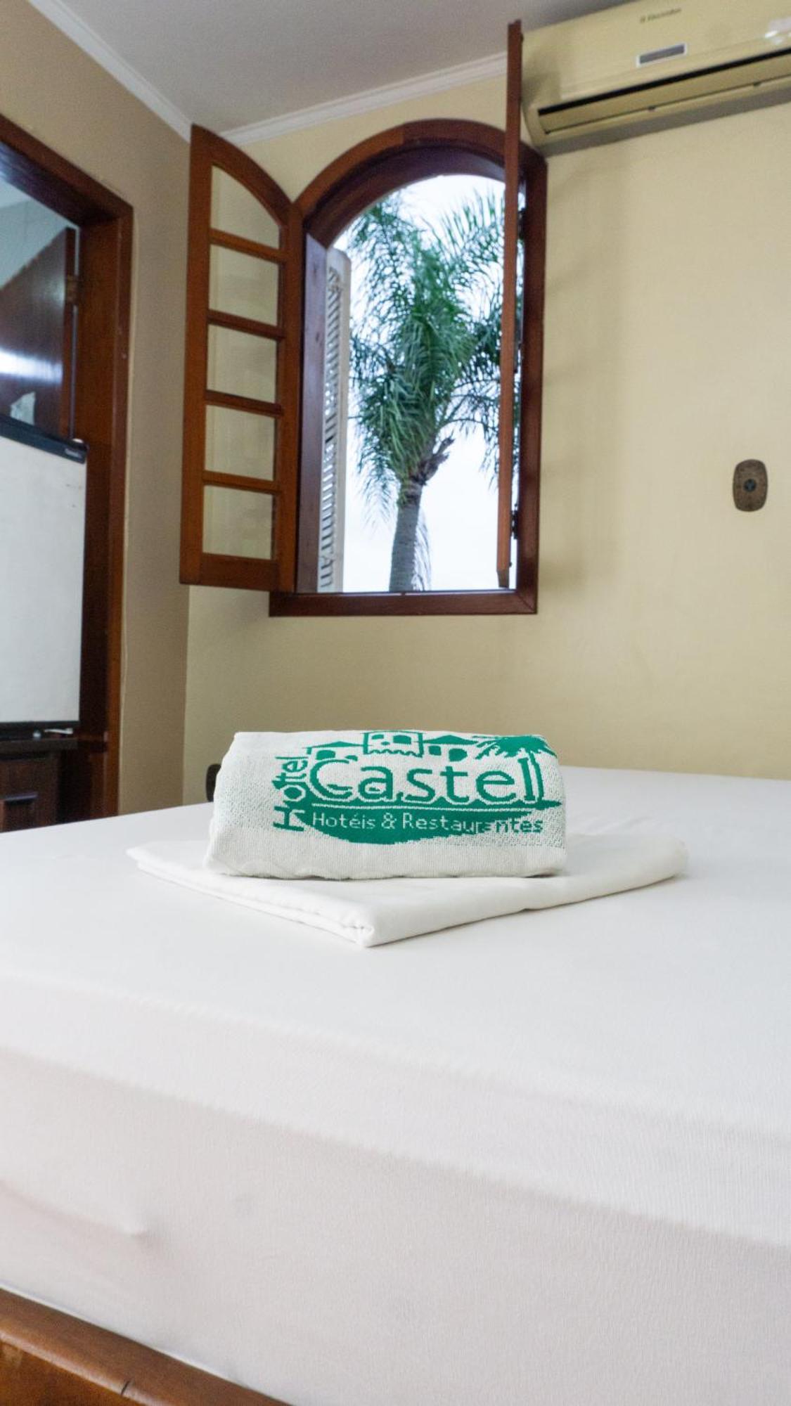 Canoas Hotel Castel Екстериор снимка